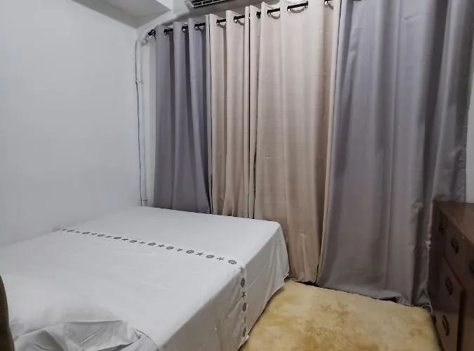 Ethan's Pad Nr. Bgc Apartment *