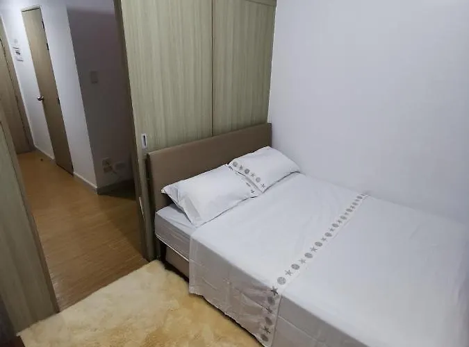 Apartment Ethan's Pad Nr. Bgc