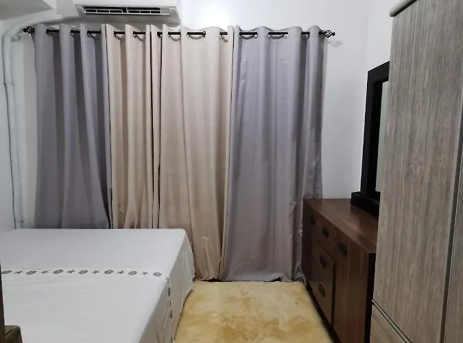 Ethan's Pad Nr. Bgc Apartment