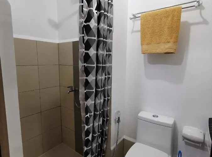 Apartment Ethan's Pad Nr. Bgc Manila